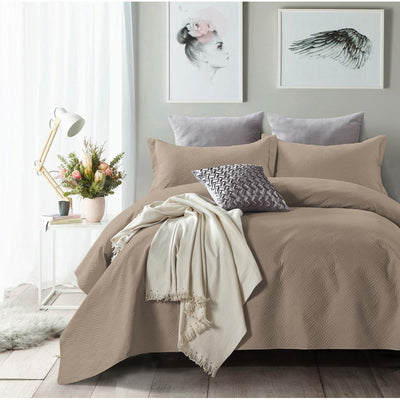 Wave Bedsprei - Taupe